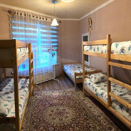 Hostel Arzy Atyraū Екстериор снимка
